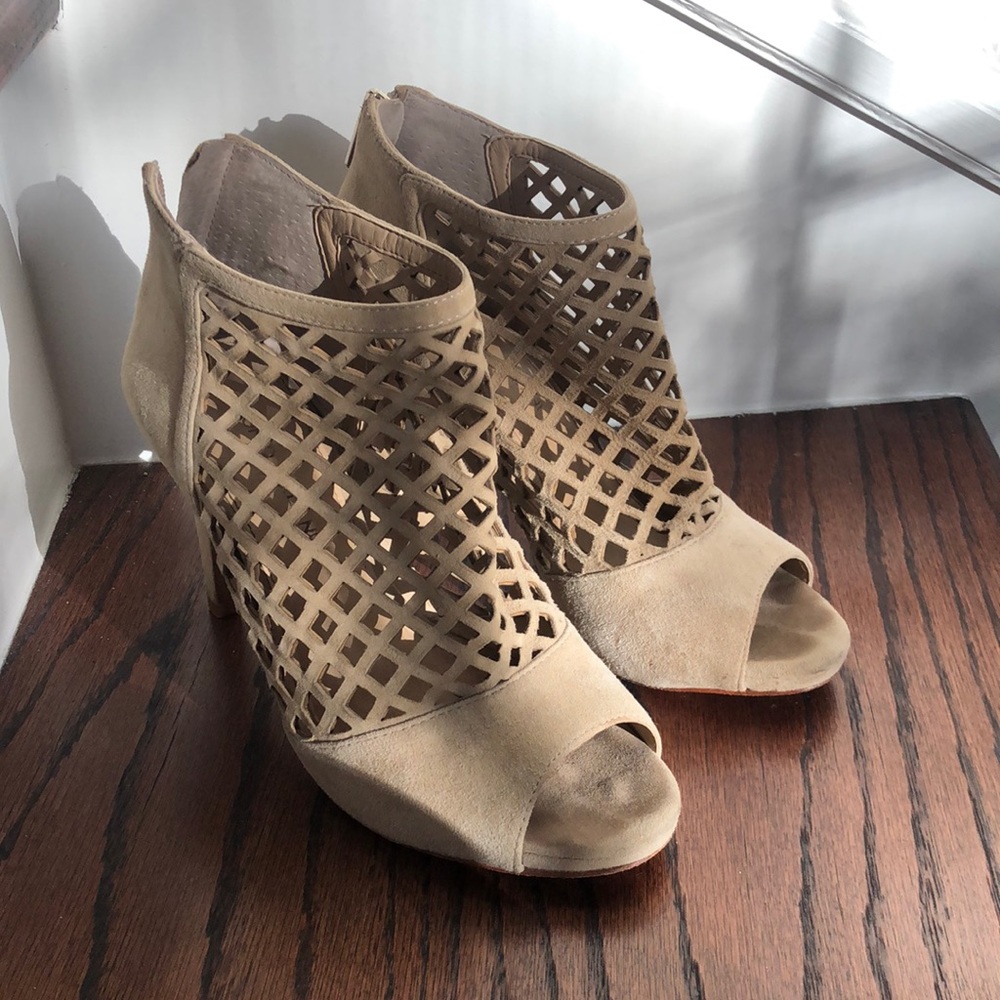 Nude Antonio Melani Heels 7